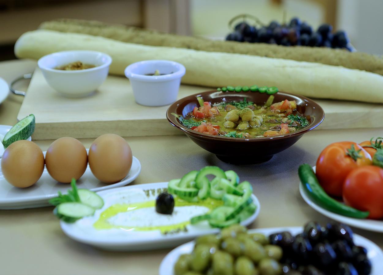 Green Lake Hotel - Jezzine Bagian luar foto