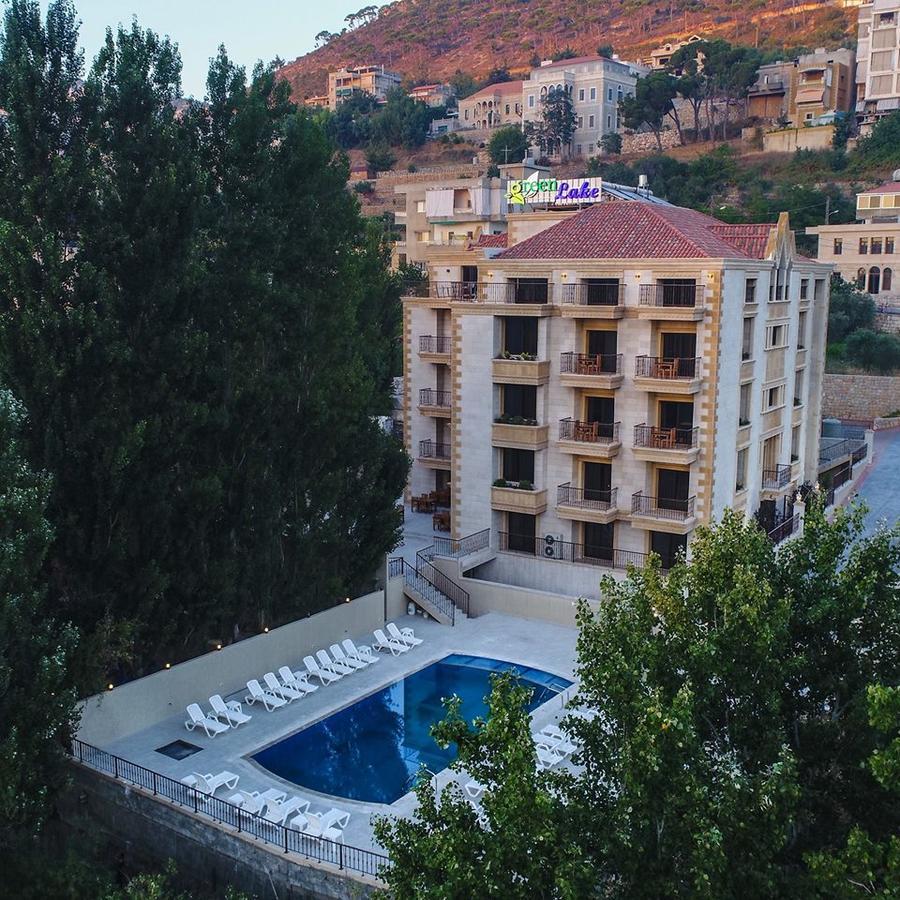 Green Lake Hotel - Jezzine Bagian luar foto