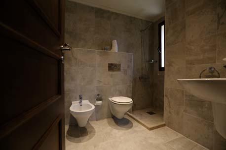 Green Lake Hotel - Jezzine Bagian luar foto